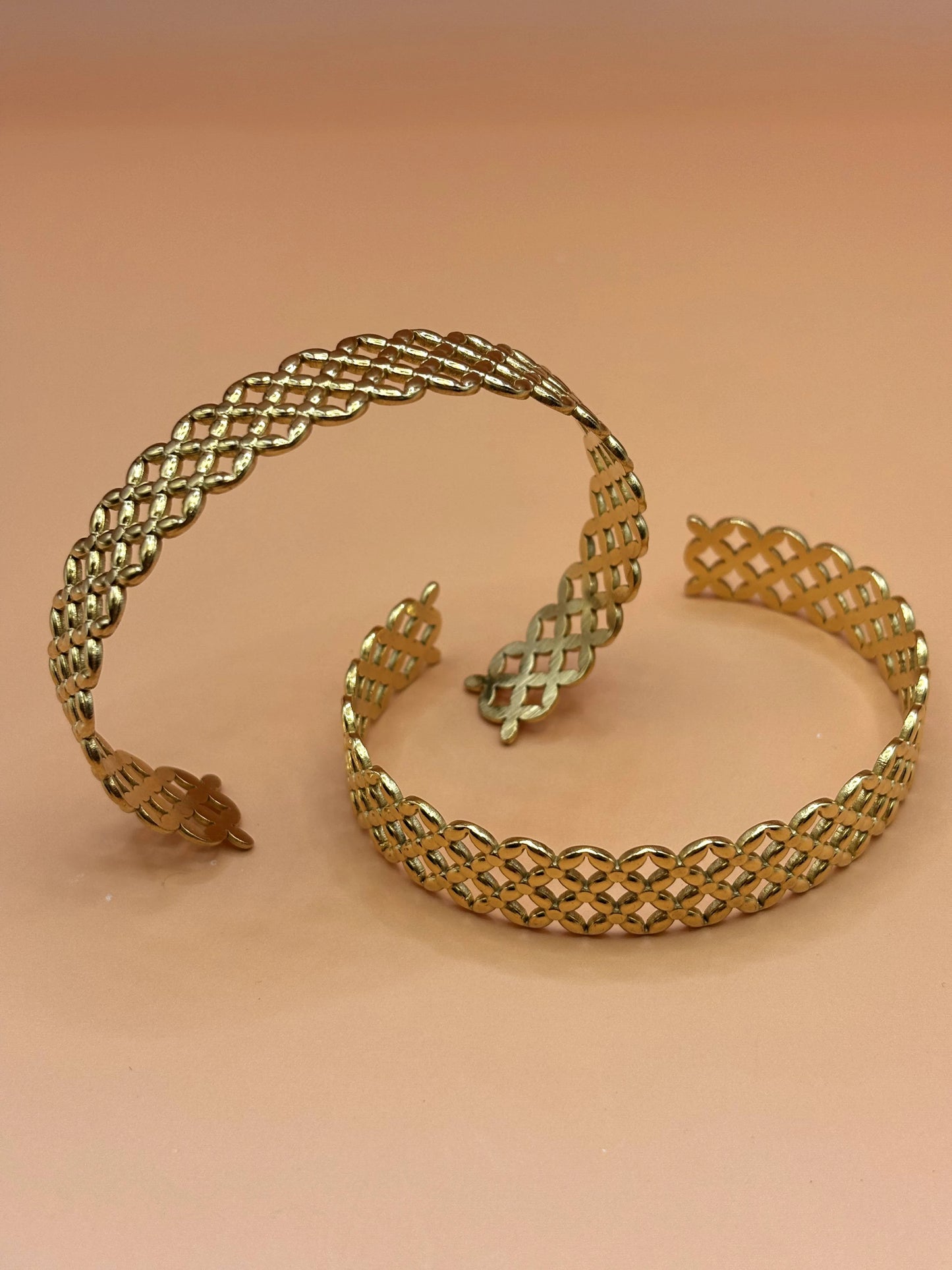 Golden tangled bangle