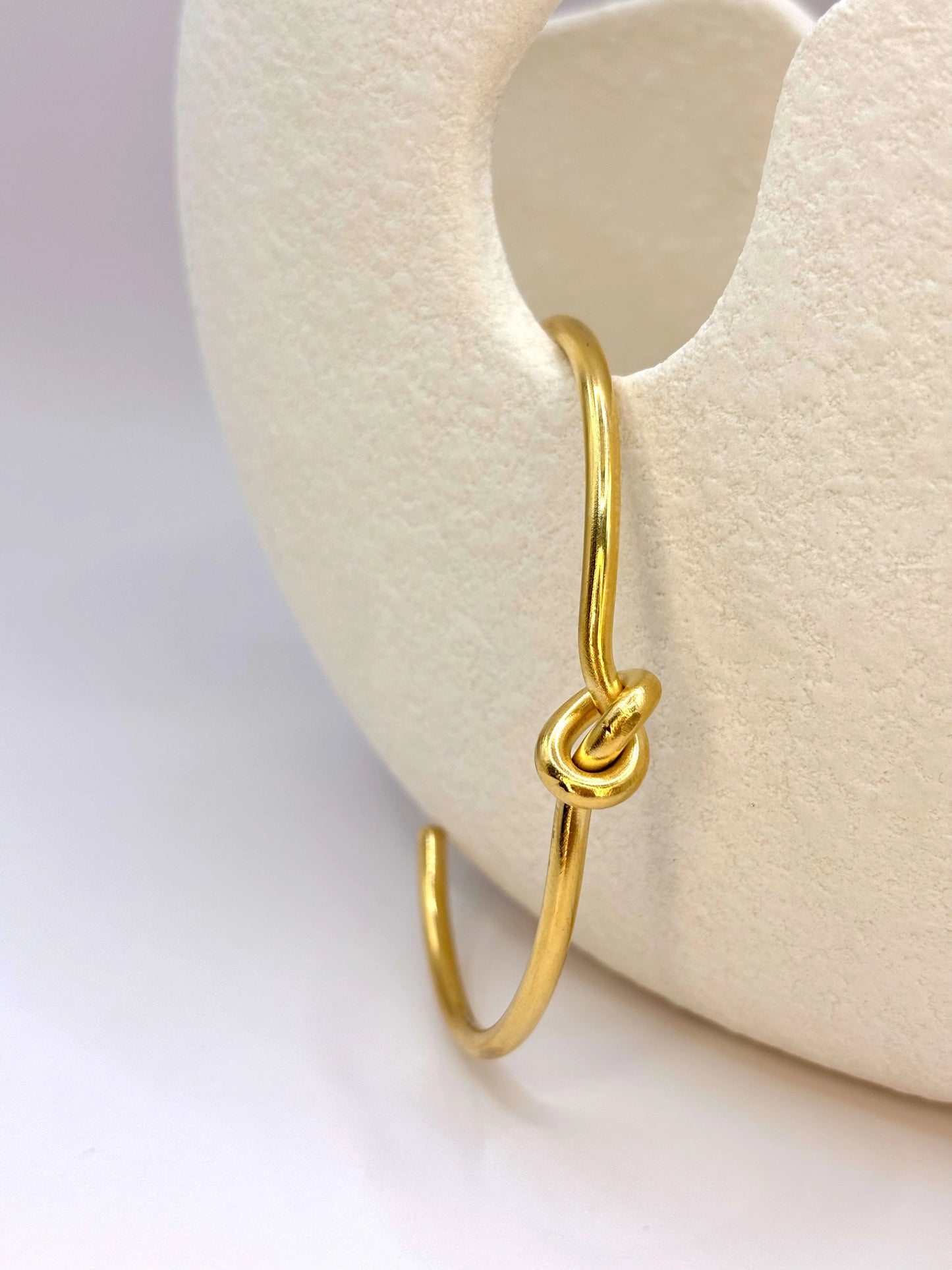 Love knot bangle