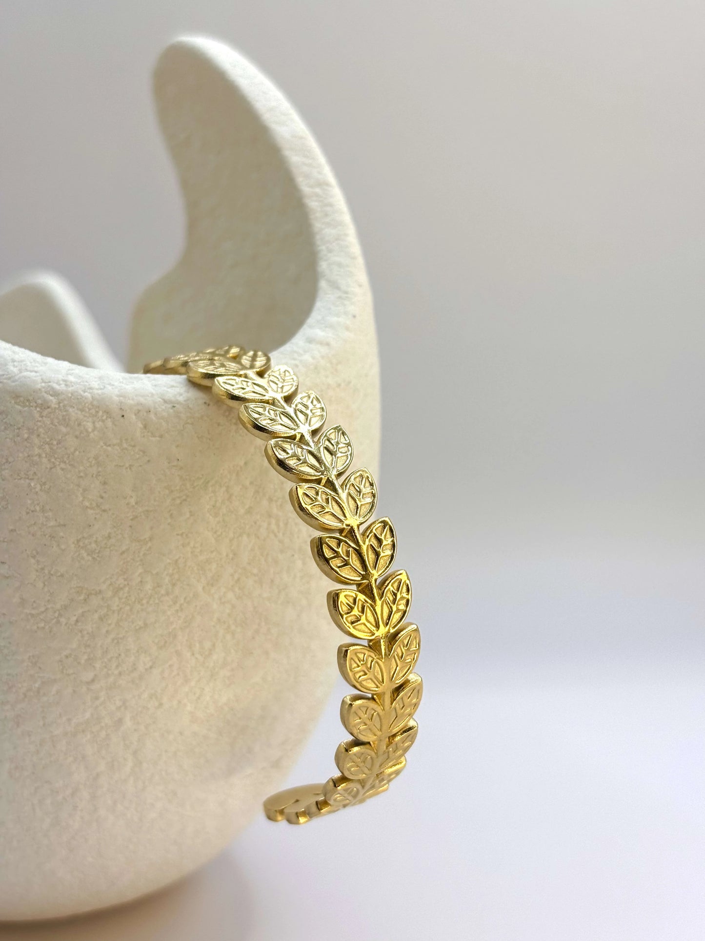 Dancing Leaf bangle