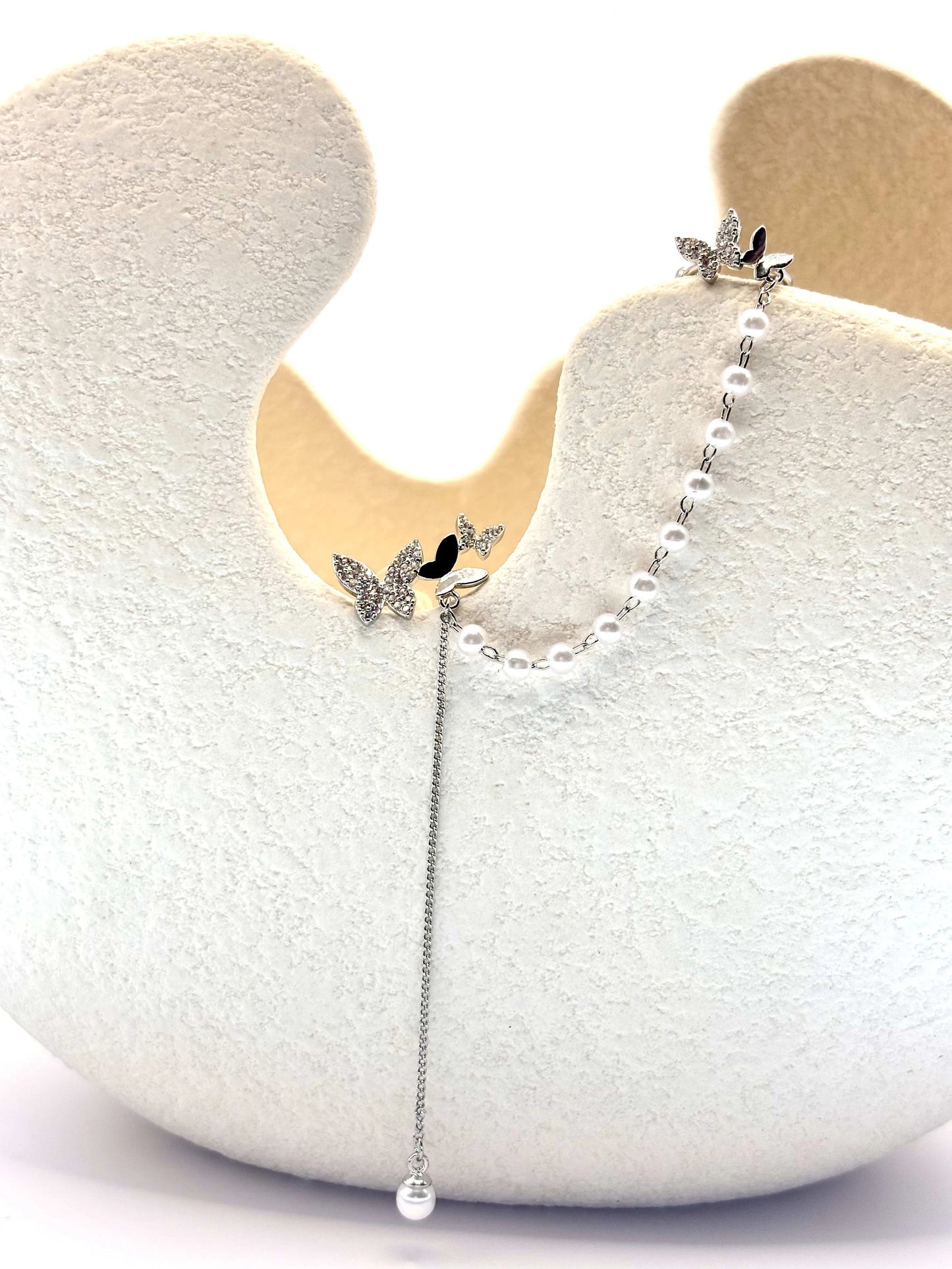 Pearl & butterfly bliss in silver ear cuff
