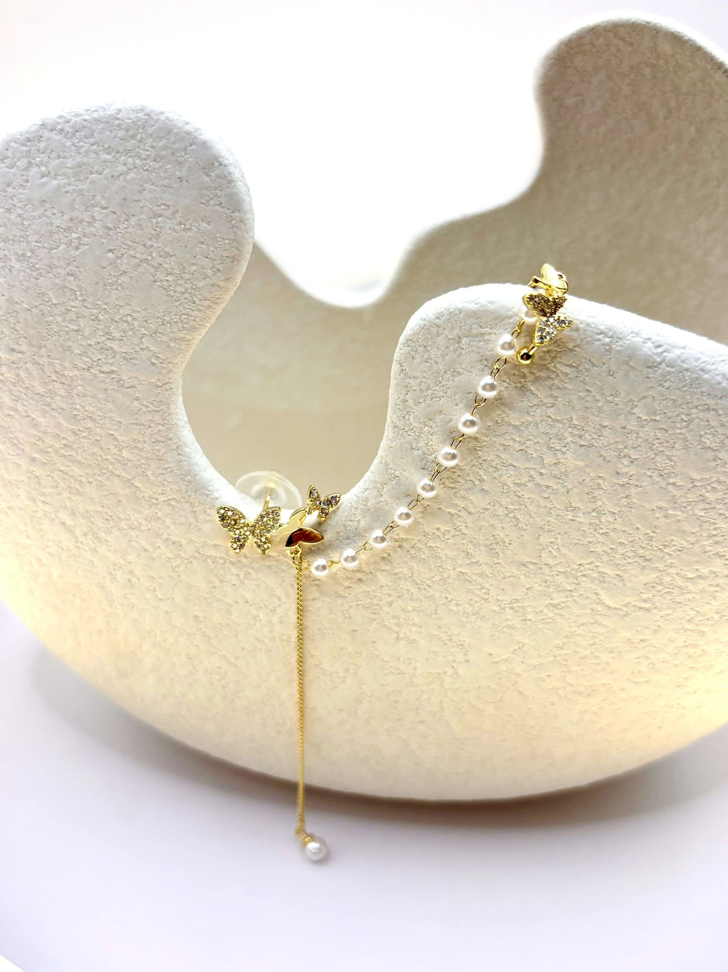 Pearls & butterfly bliss in gold ear cuff