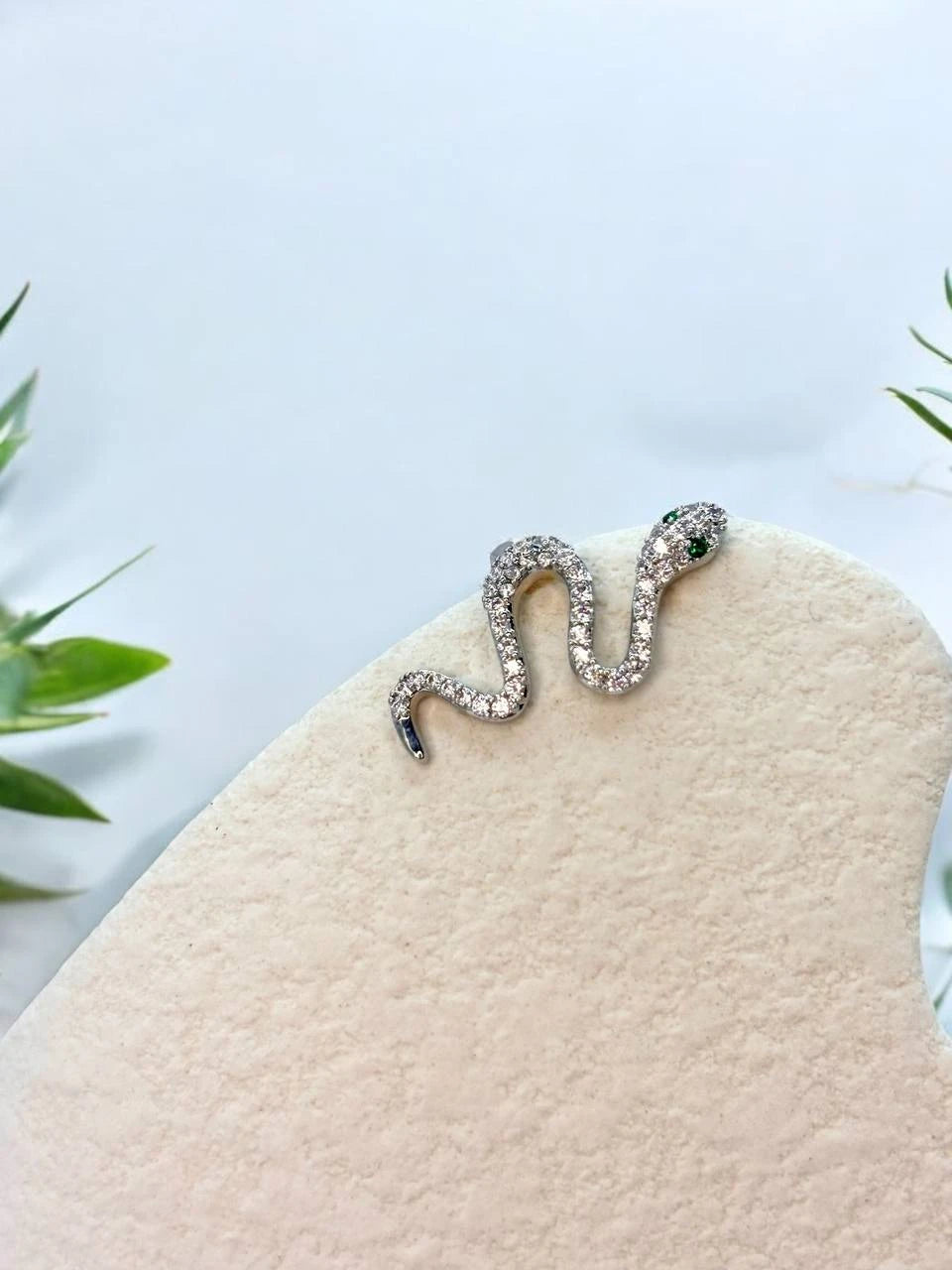 Free_spirited snake in silver