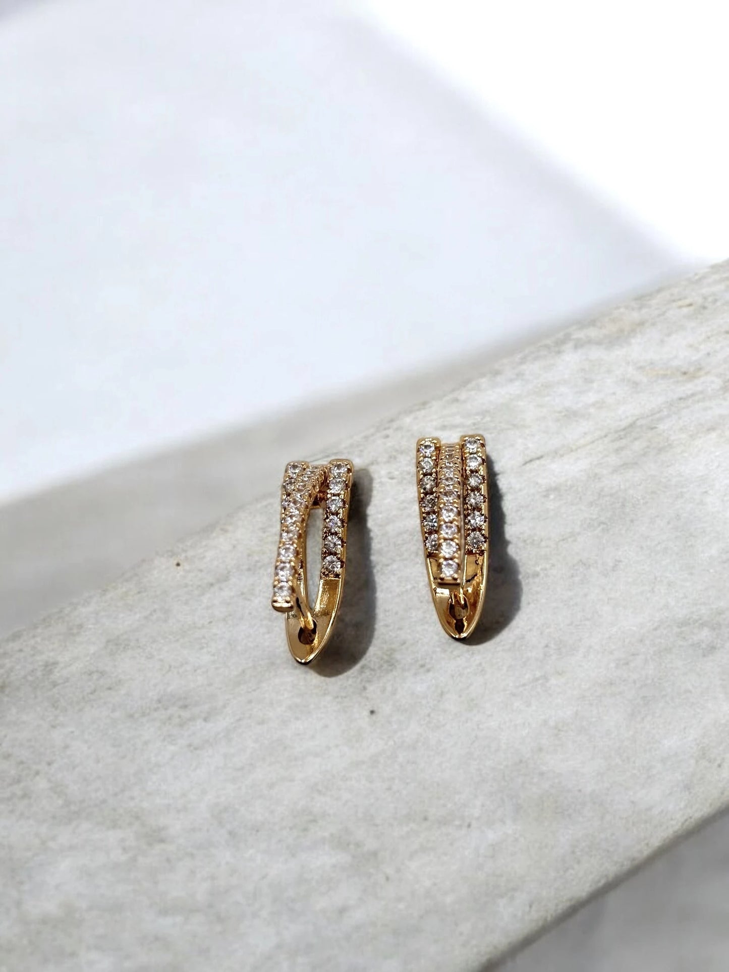 Angular elegance earrings