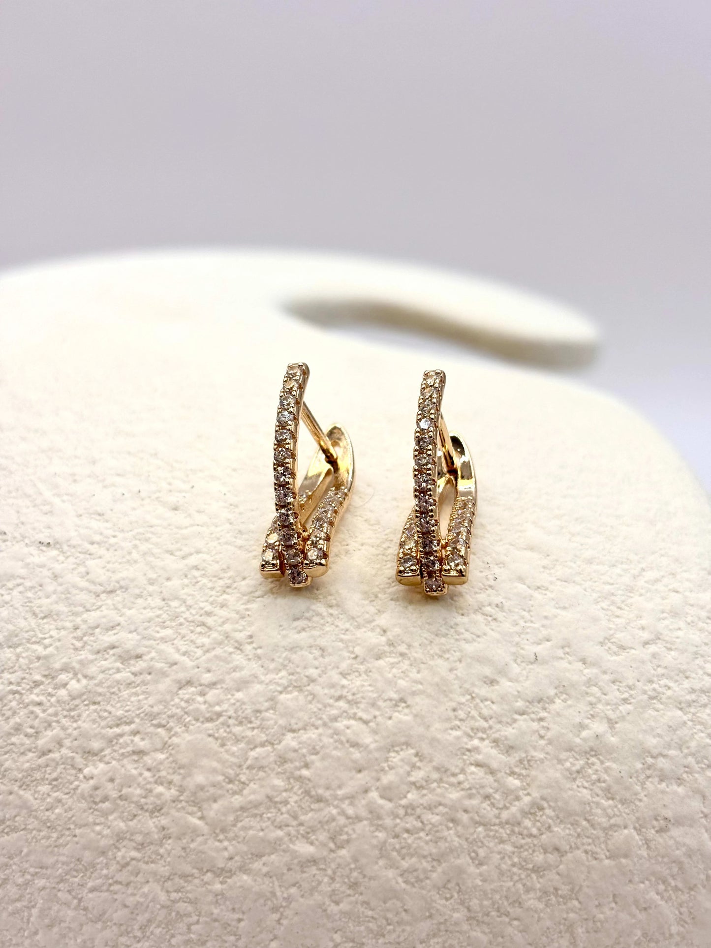 Angular elegance earrings