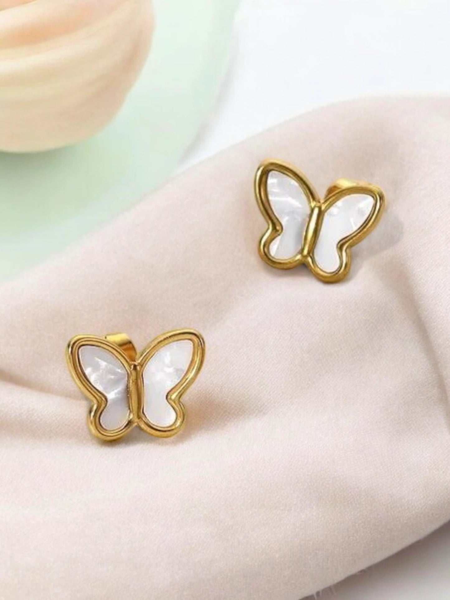 White Buttefly earrings
