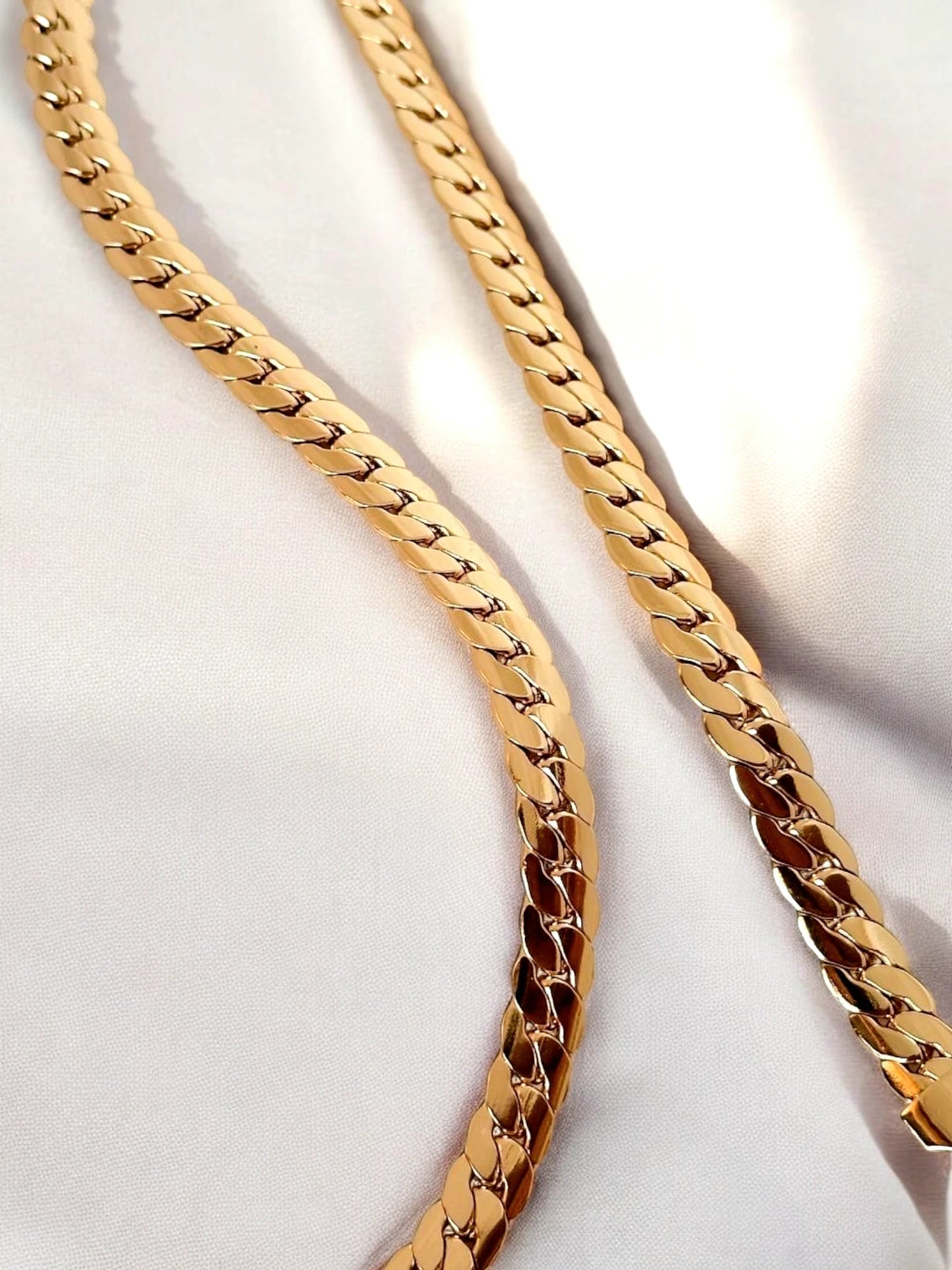 Gourmette chain