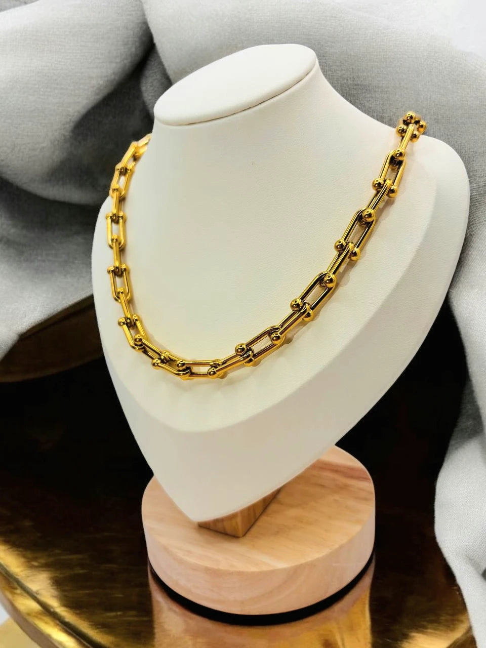 Tiffany set ( Necklace.Bracelet )