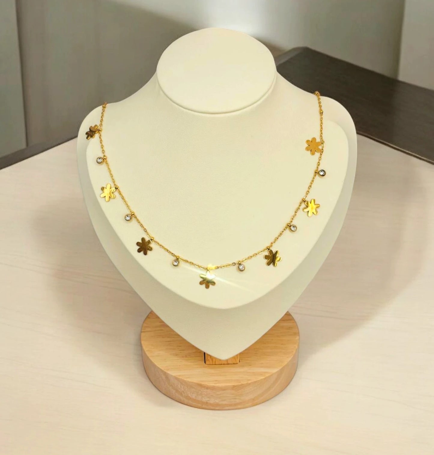 Farfasha necklace