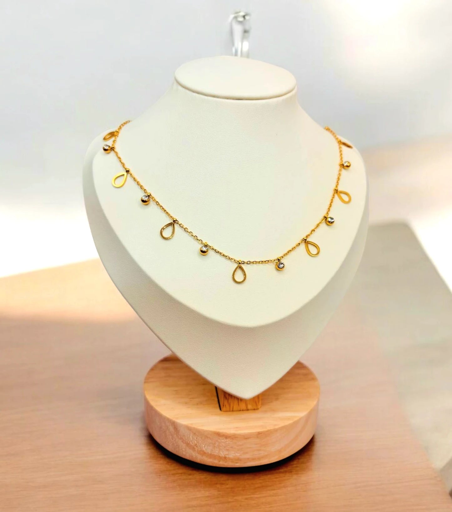 Farfasha necklace
