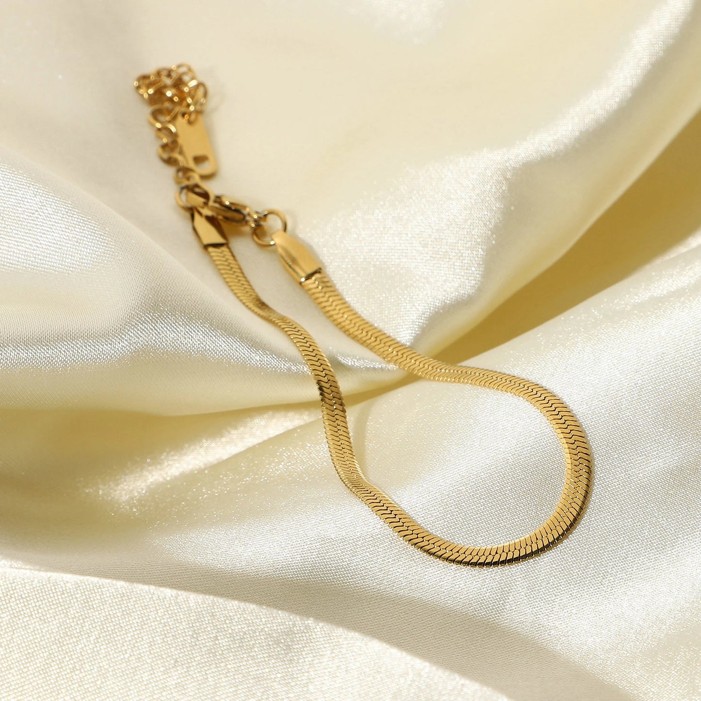 Snake style anklet