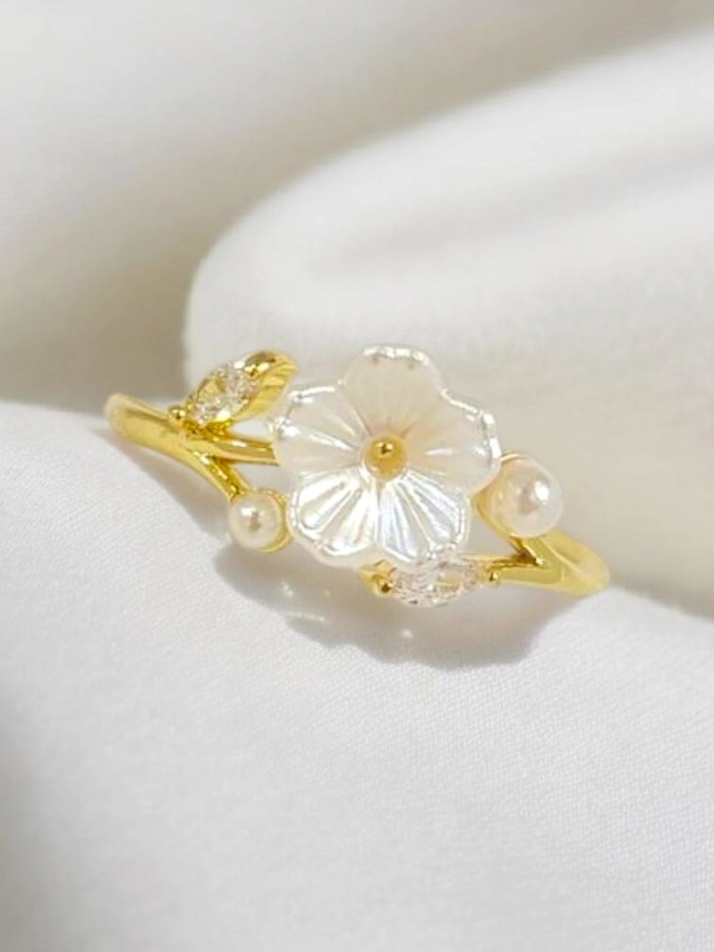 Pearl Flower ring