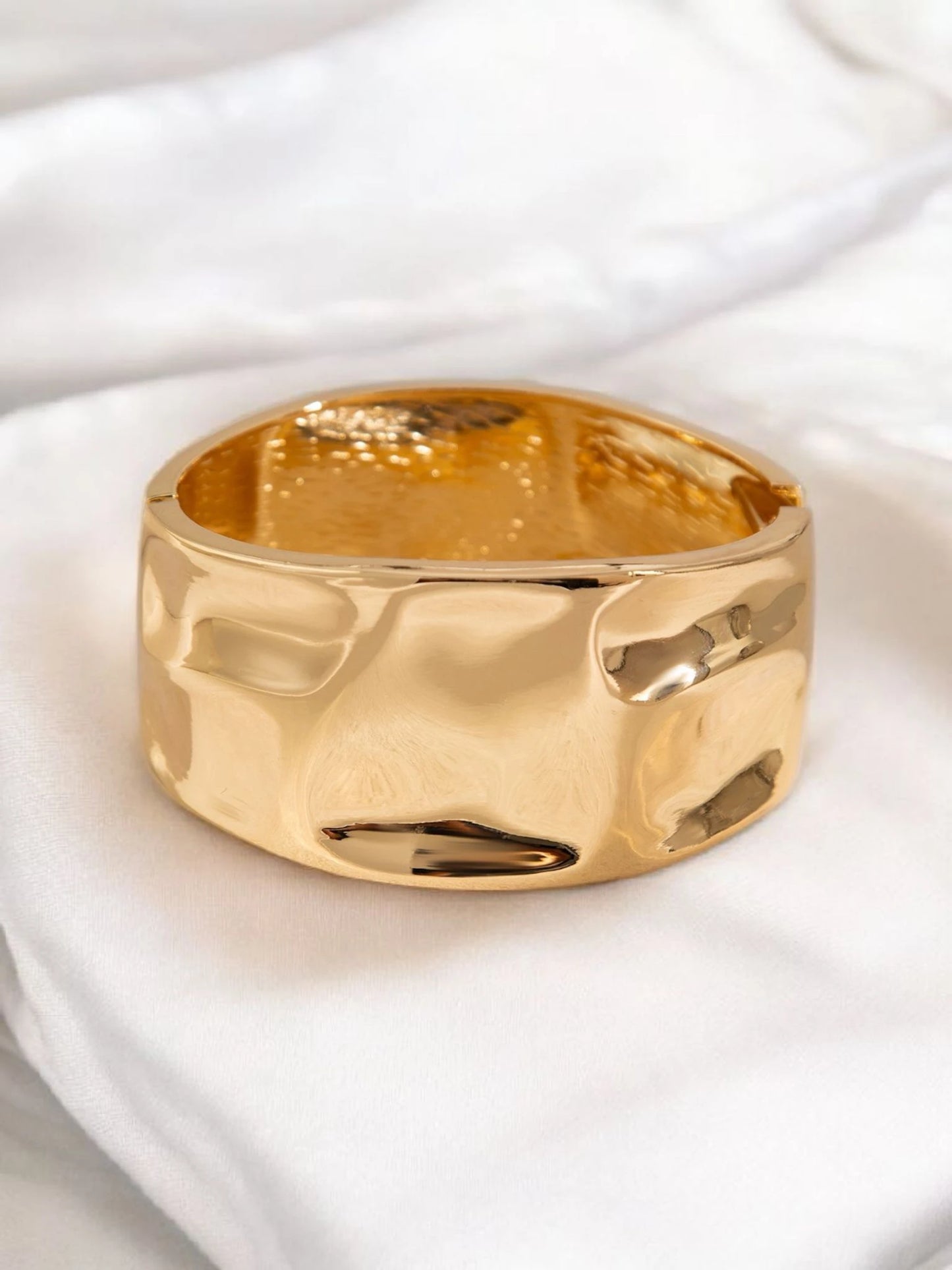 Diva chunky bangle