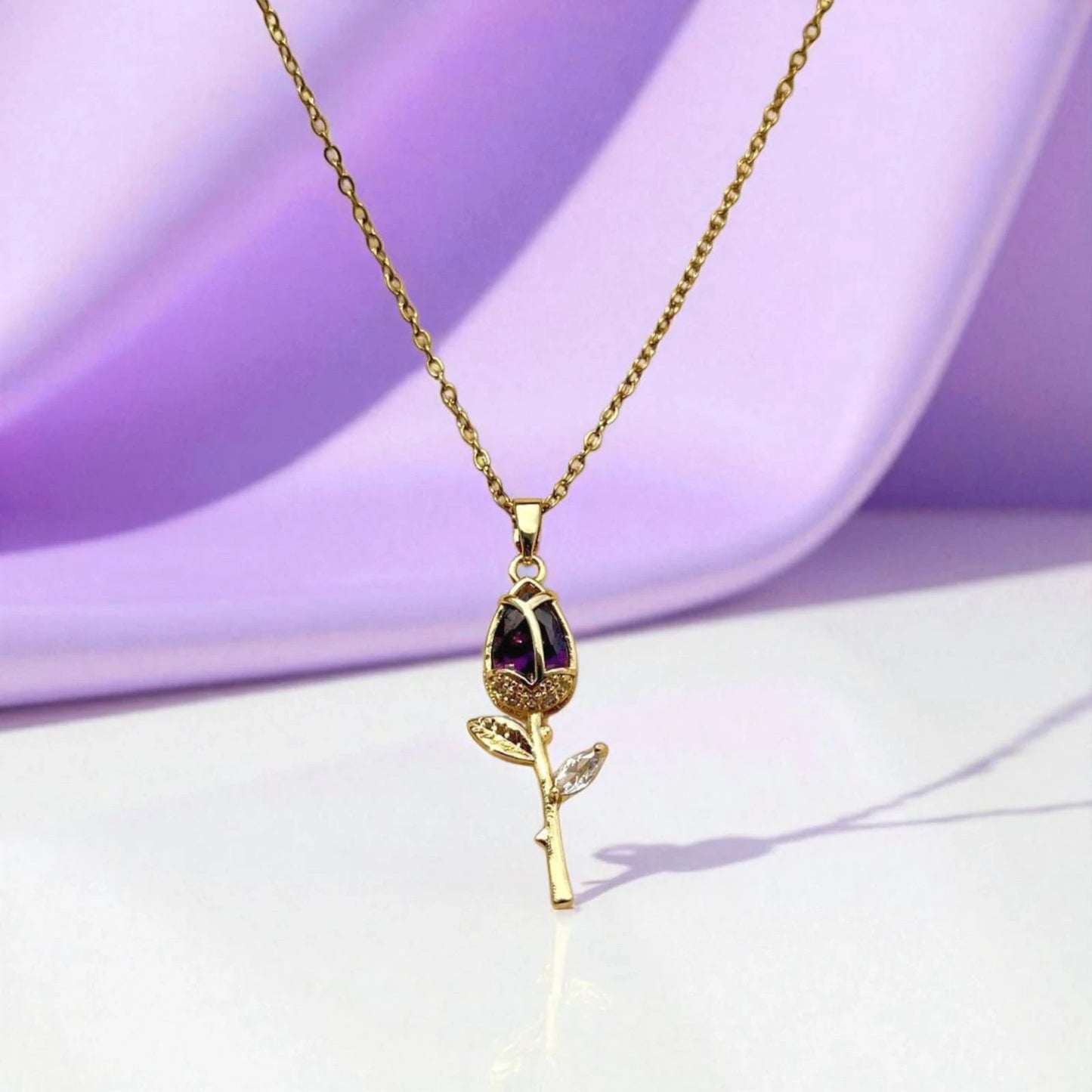 Twilight rose necklace