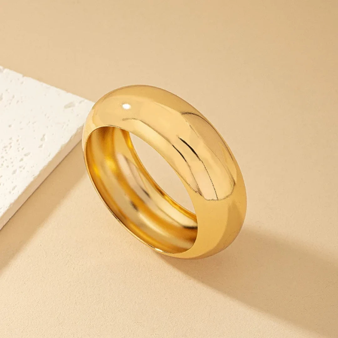 Nira chunky bangle