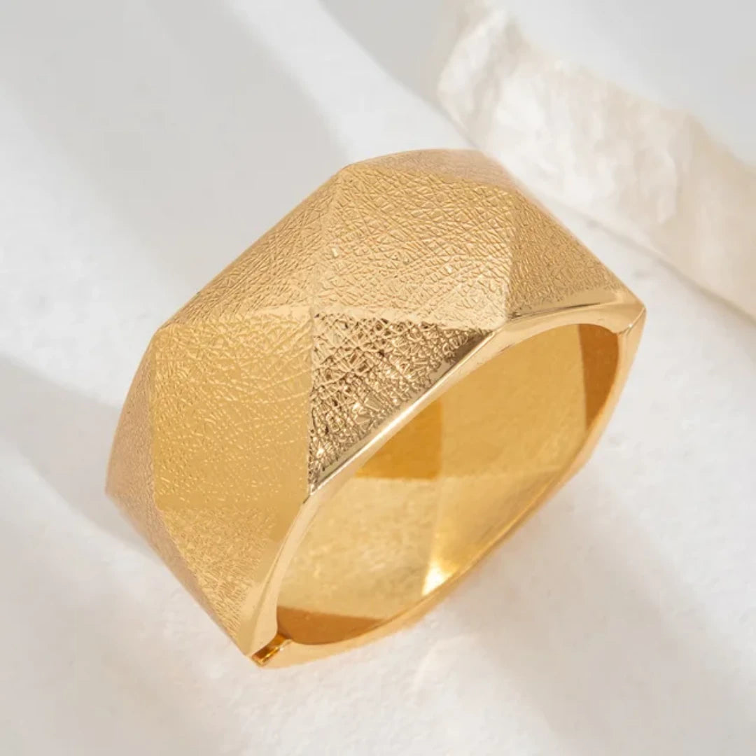 Luxe chunky bangle