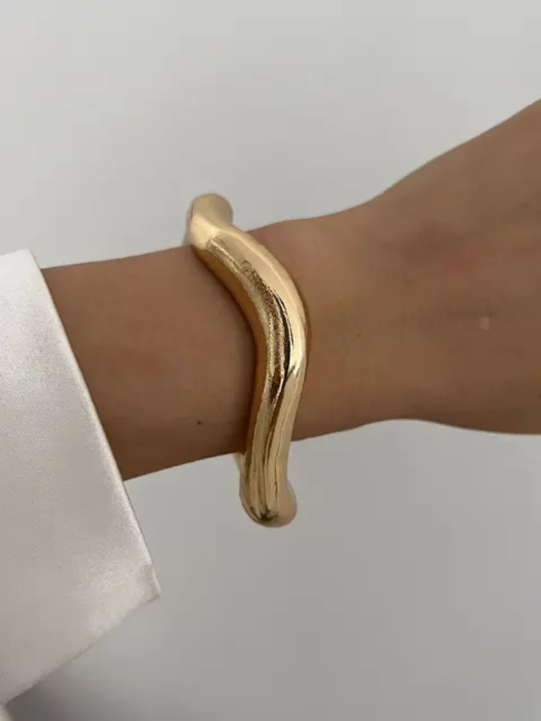 Celina chunky bangle