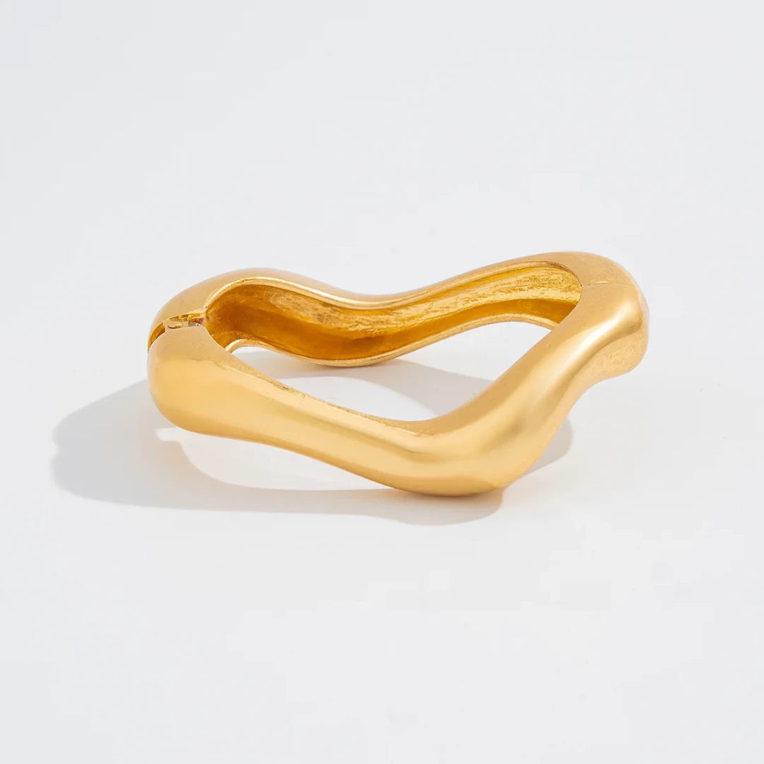 Celina chunky bangle