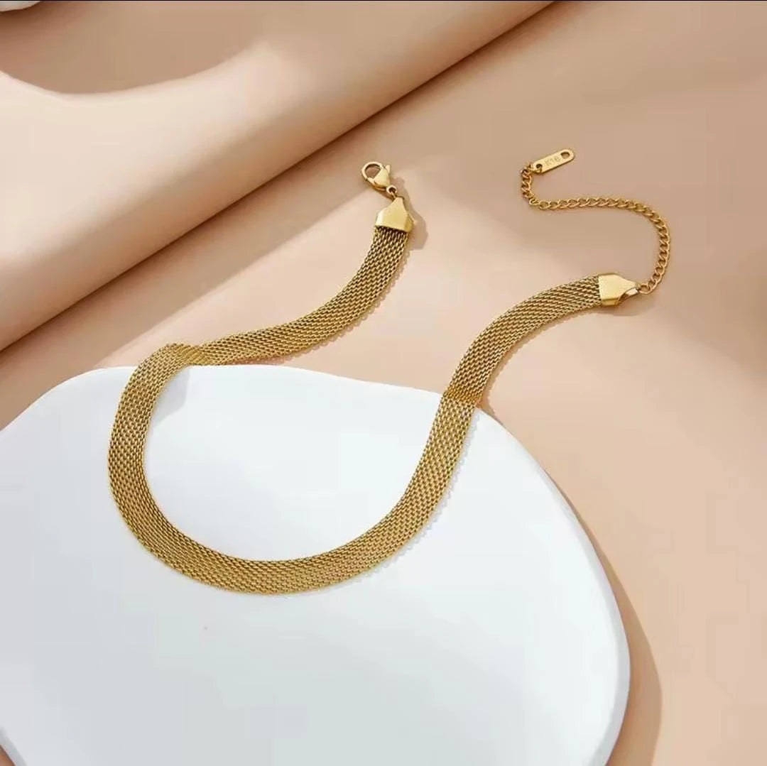 Luxe mesh necklace