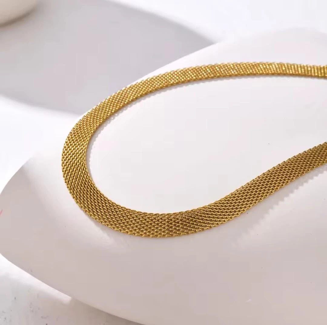 Luxe mesh necklace