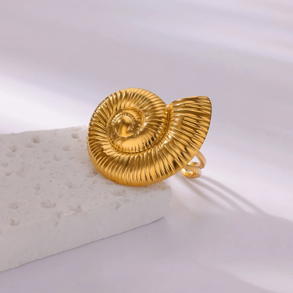 Golden shell ring