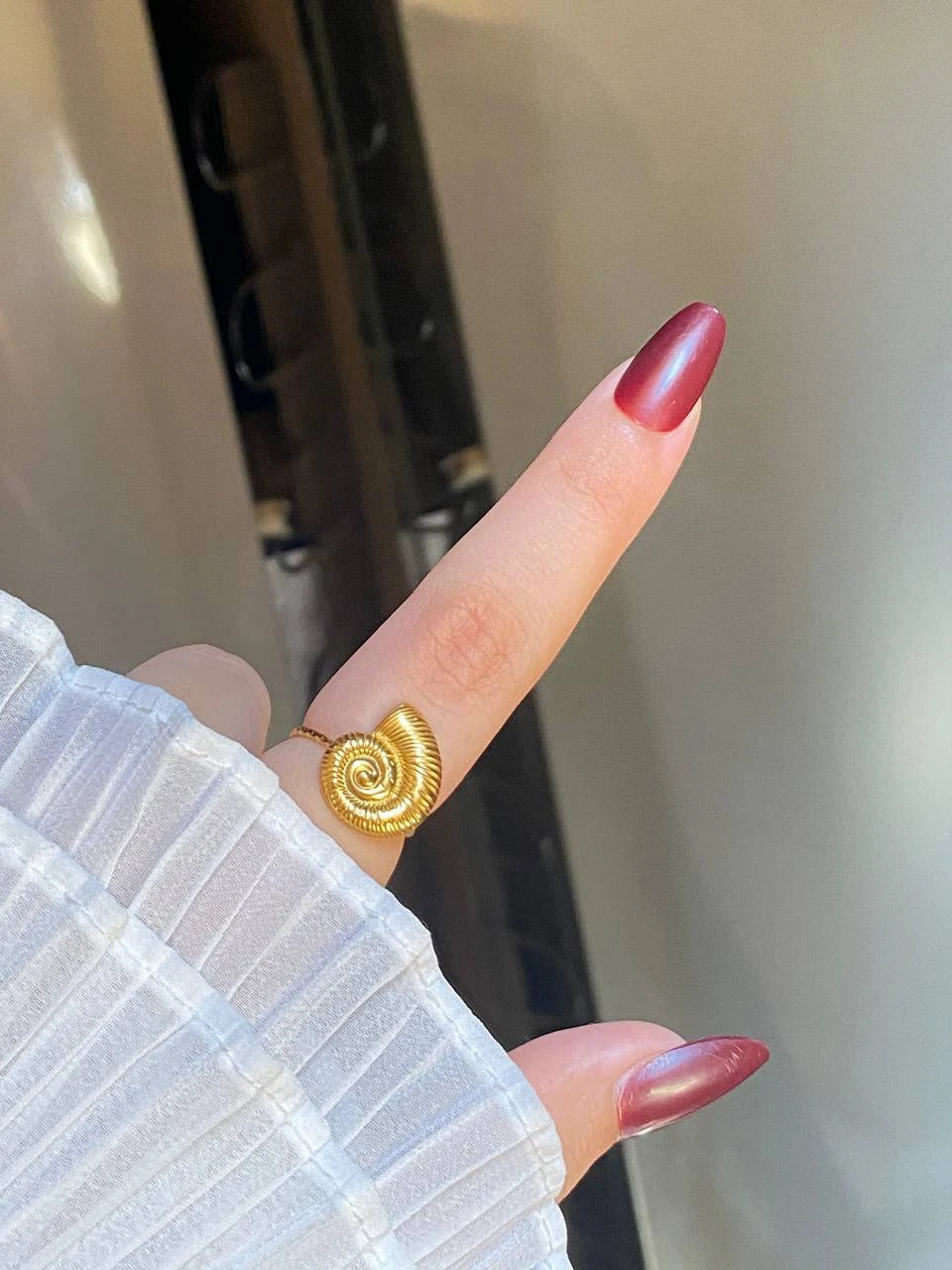 Golden shell ring