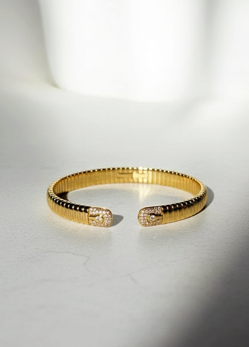 Aurelian cuff _18k gold plated