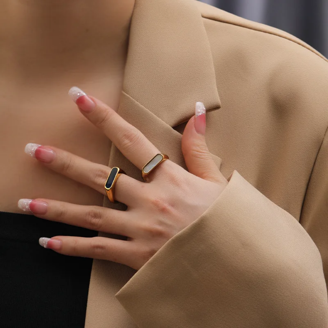 Black stone ring