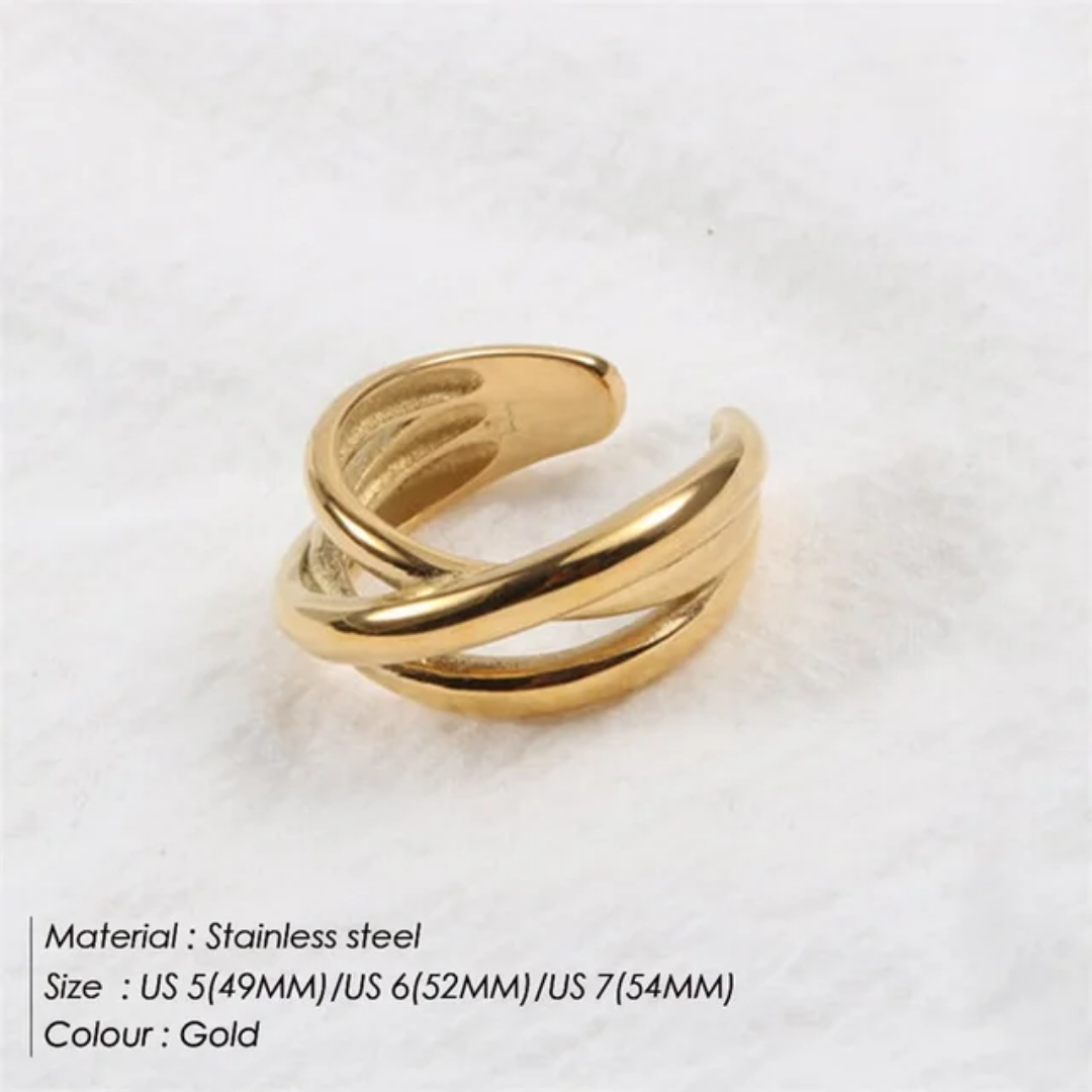 Trio ring