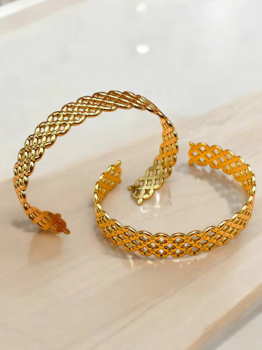 Golden tangled bangle