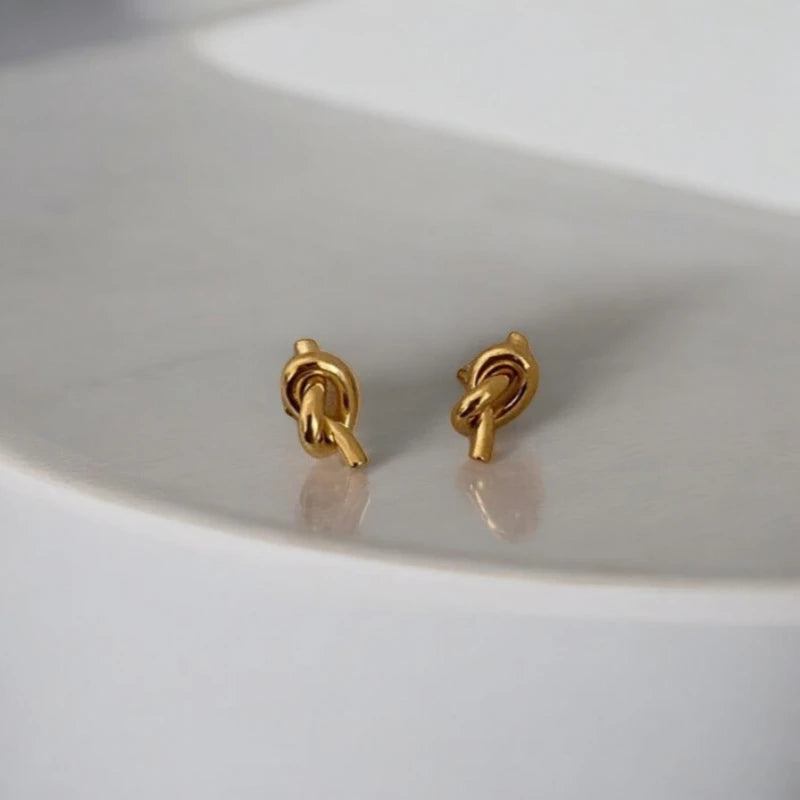 Love_knot earrings