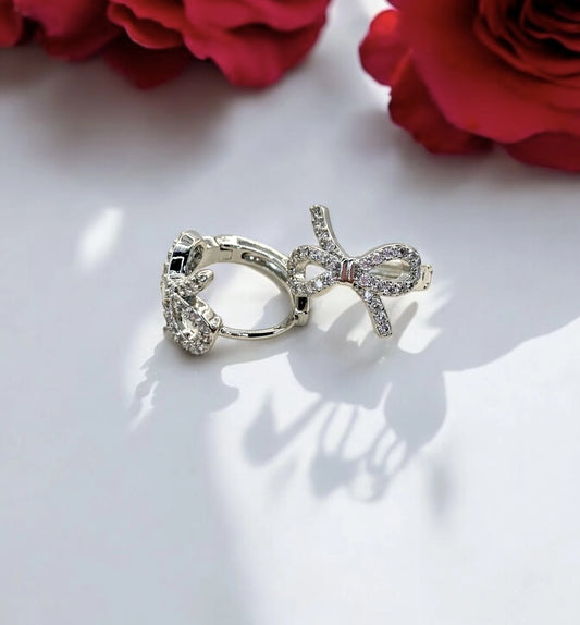 Twinkling tie earrings