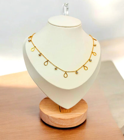 Farfasha necklace