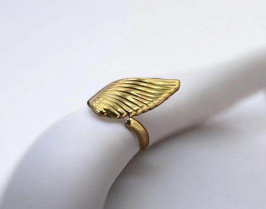 Angle wing ring