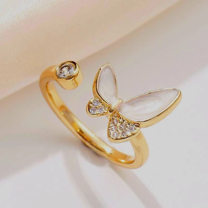 Sparkle butterfly ring