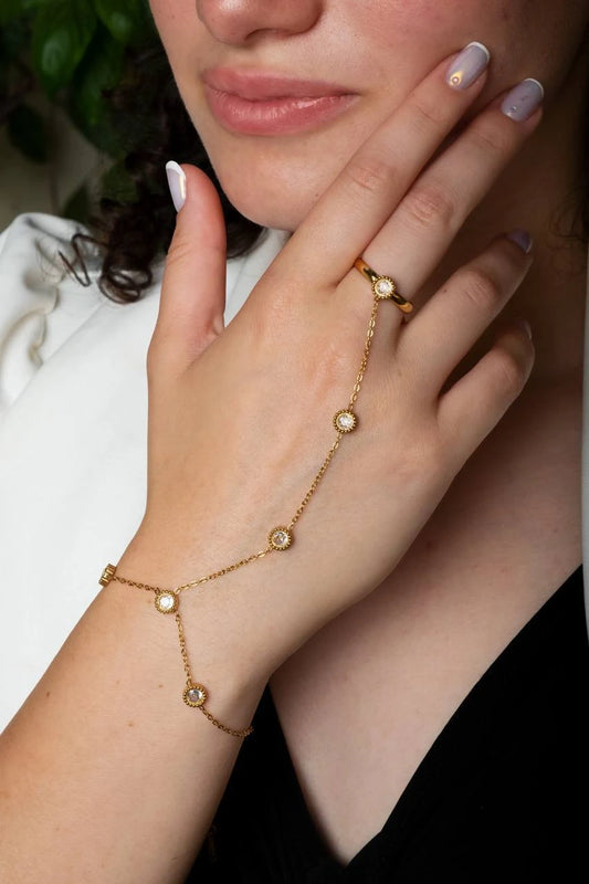 Bella hand chain