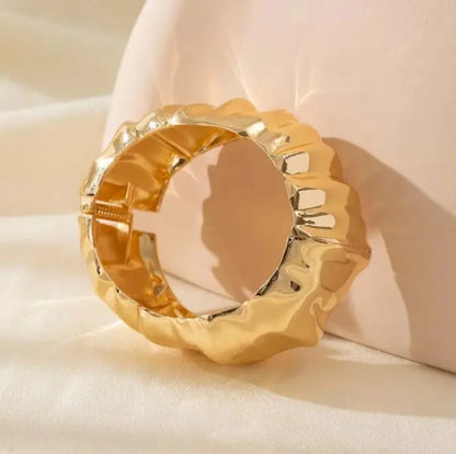 Viola chunky bangle