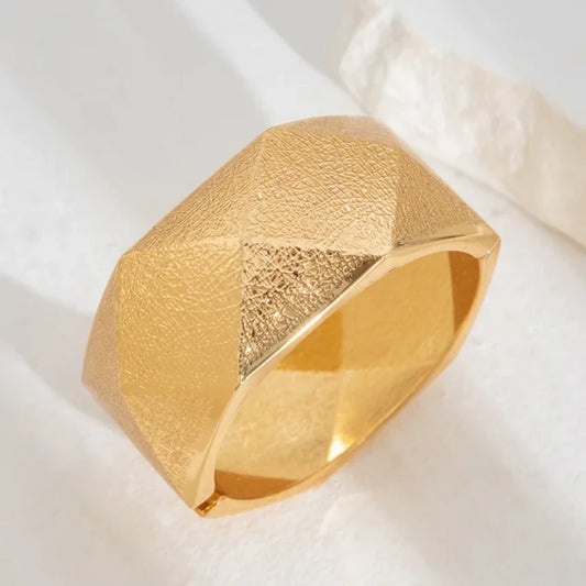 Luxe chunky bangle