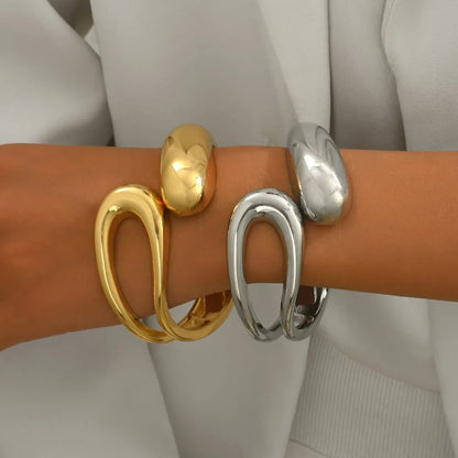 Titan chunky bangle