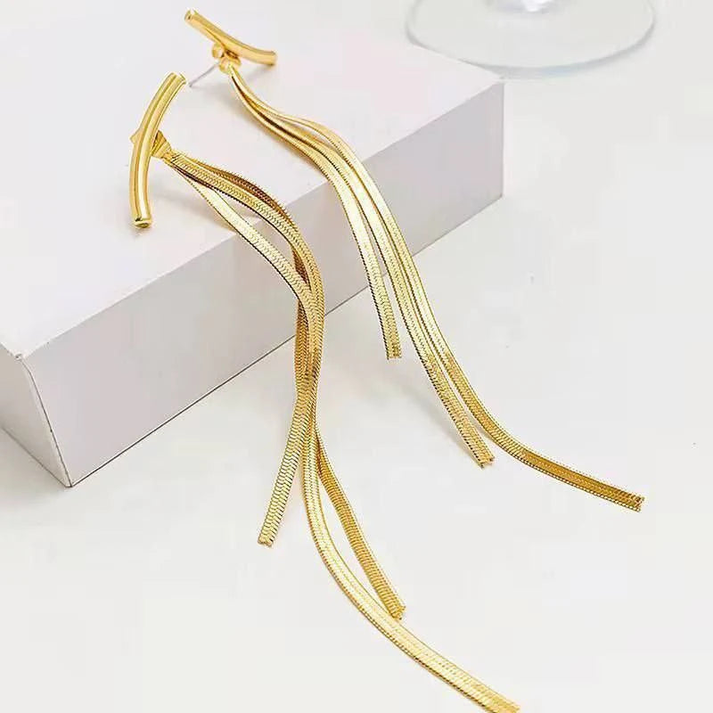 Liner luxe earrings
