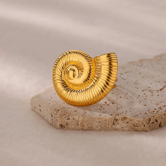 Golden shell ring