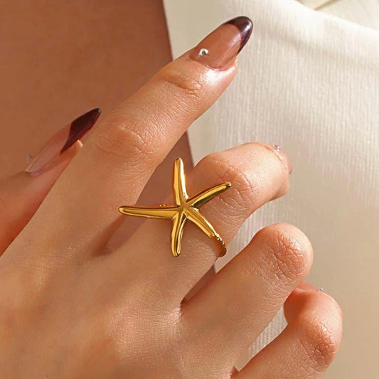 Golden star ring