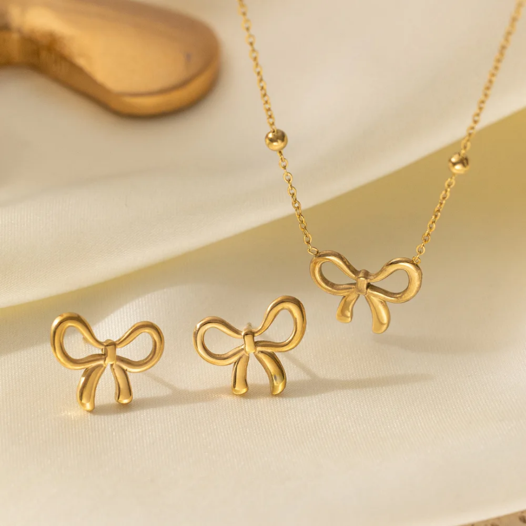 Sweet bow set (Necklace . Earring )
