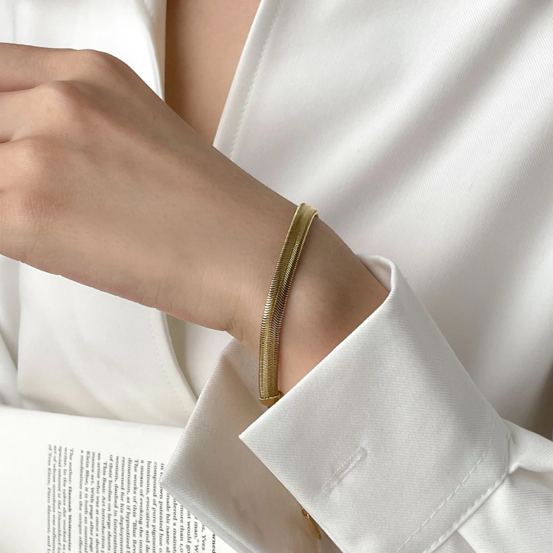 Flow bracelet