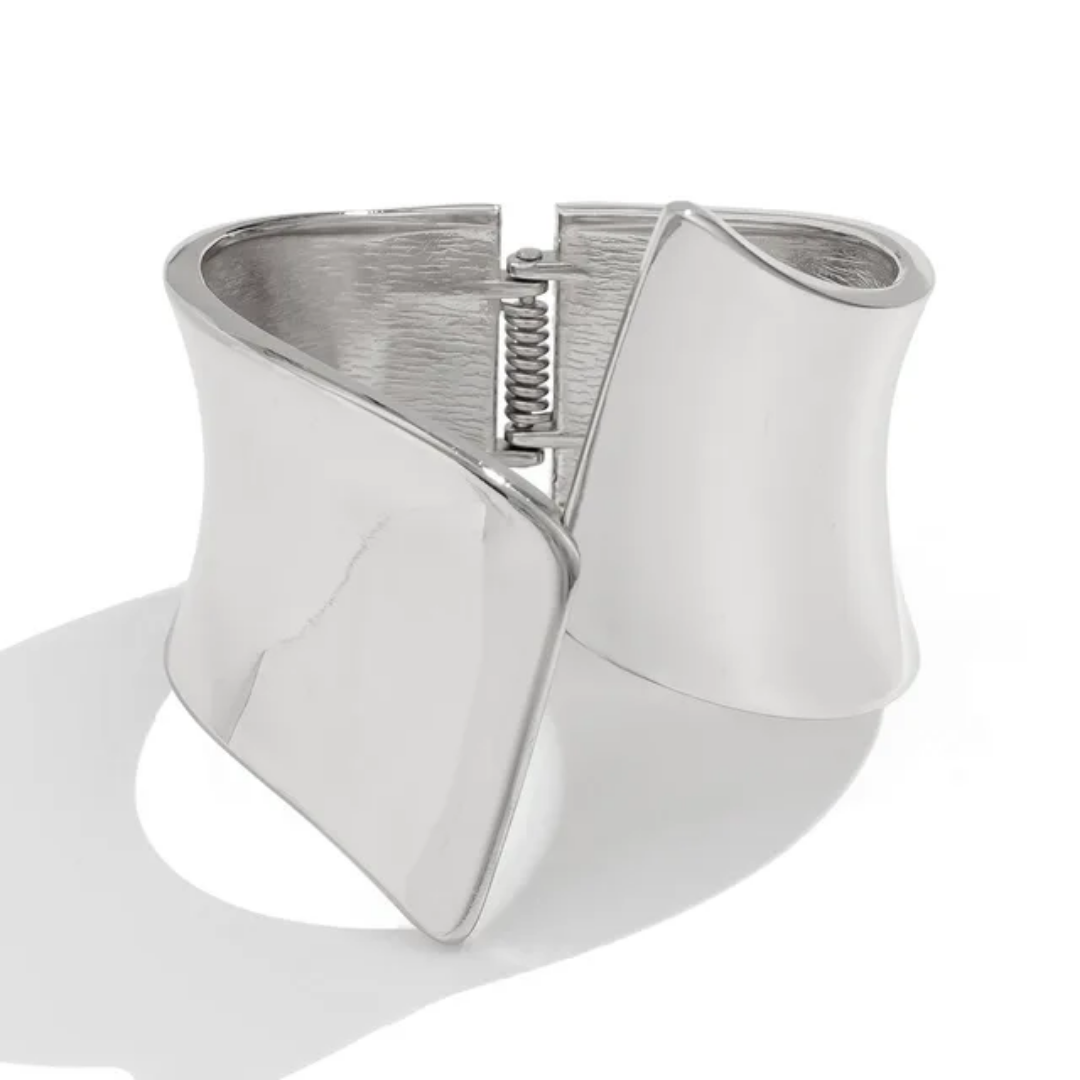 Eloura chunky bangle