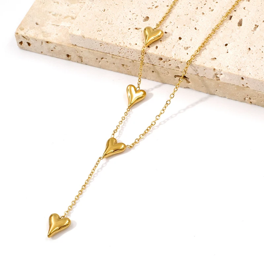 Connected hearts necklace