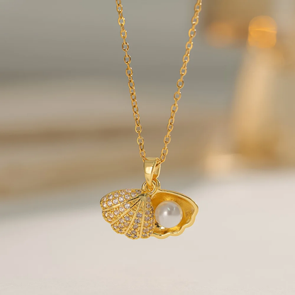 Pearl shell necklace