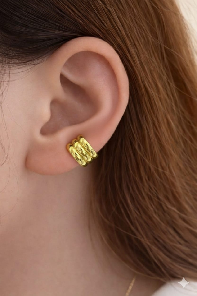 Triple line ear cuff