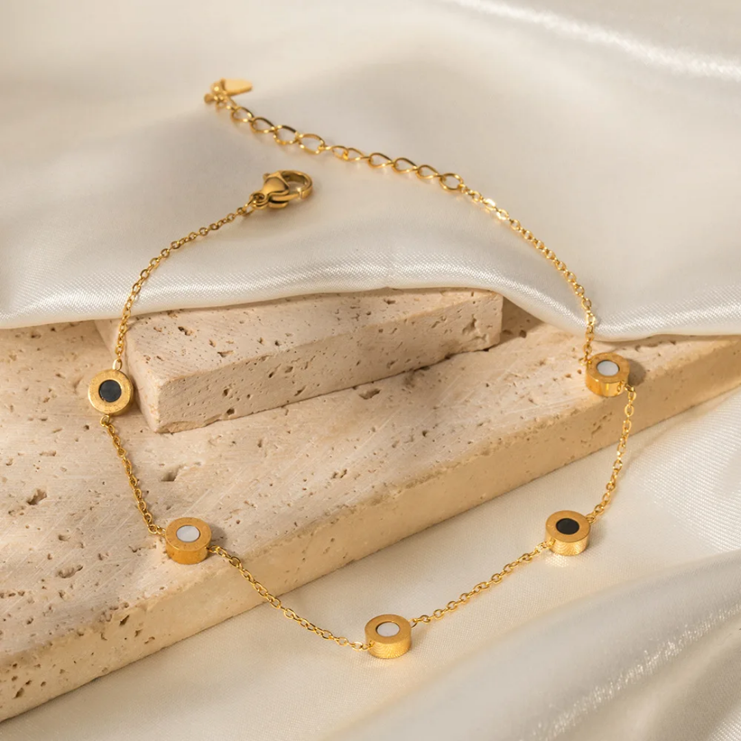 2 faces Bulgari collet