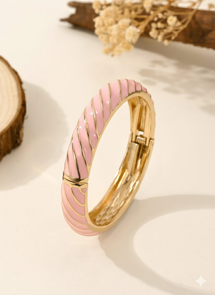 Blush chunky bangle