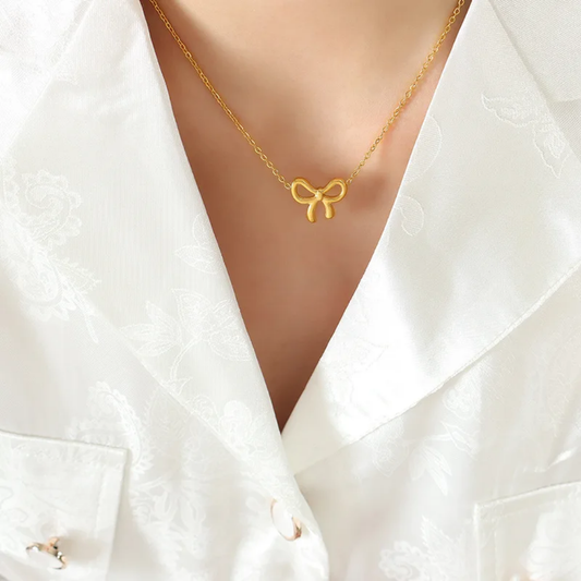Sweet bow necklace